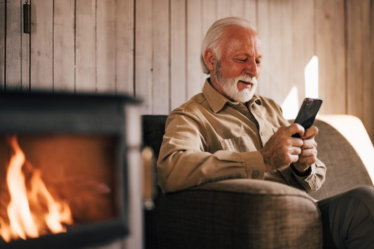 Fun Things to Do On Your Phone: Smartphone Games & Activities