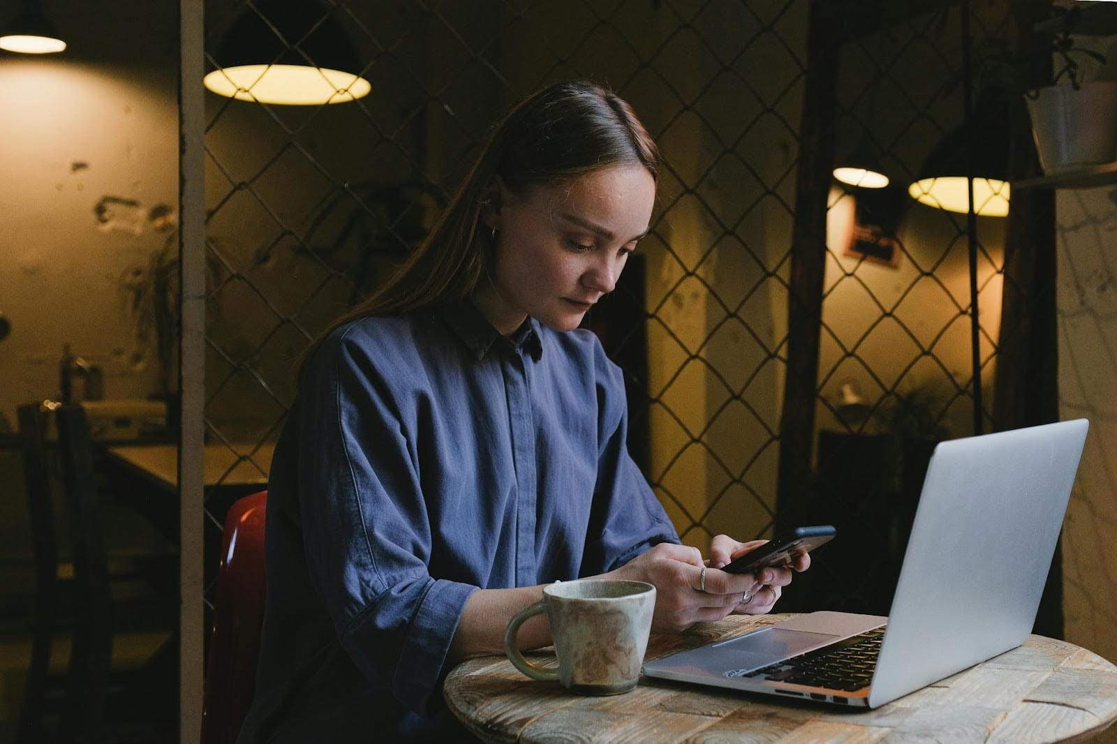 Minimizing Financial Stress- How Affordable Phones and Plans Can Meet Your Needs