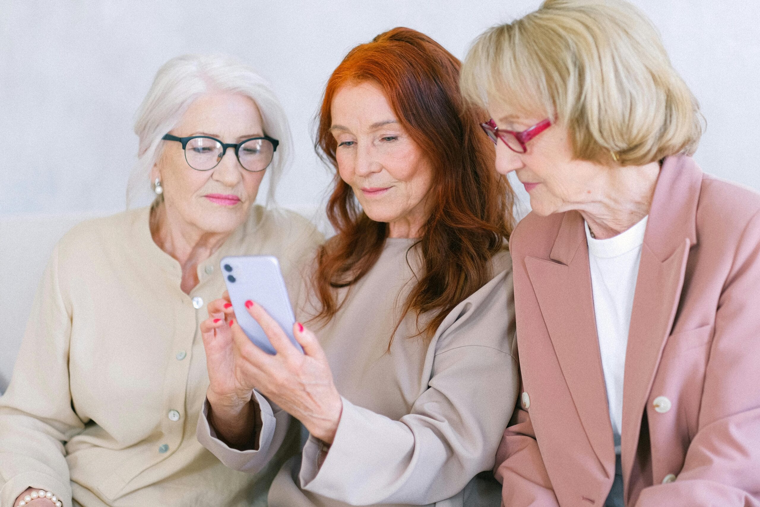 Organizing Group Chats Without Getting Overwhelmed